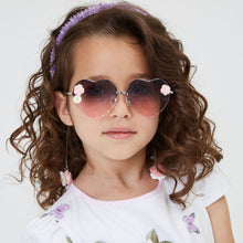 Load image into Gallery viewer, Heart Flower Sunglasses