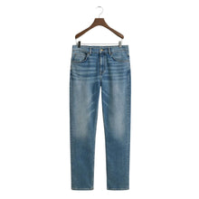 Load image into Gallery viewer, Mid Blue Straight Fit Jeans
