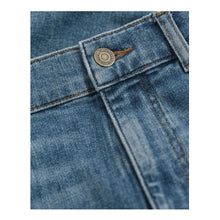 Load image into Gallery viewer, Mid Blue Straight Fit Jeans