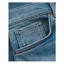 Load image into Gallery viewer, Mid Blue Straight Fit Jeans