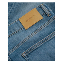Load image into Gallery viewer, Mid Blue Straight Fit Jeans