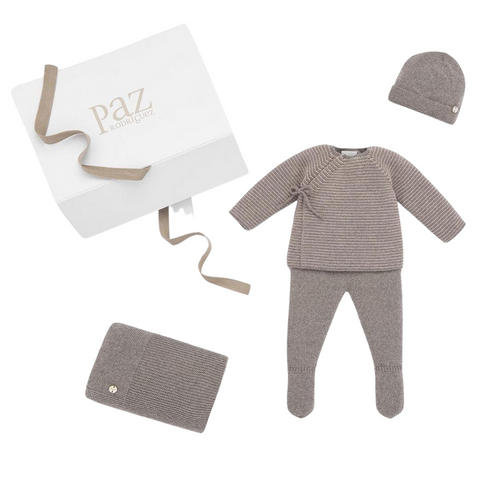 Taup Outfit, Hat & Blanket